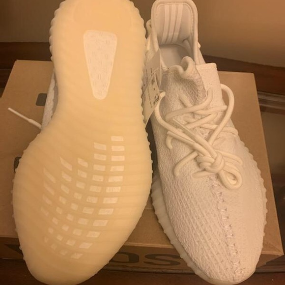 Adidas yeezy 350 v2 triple white main image 8